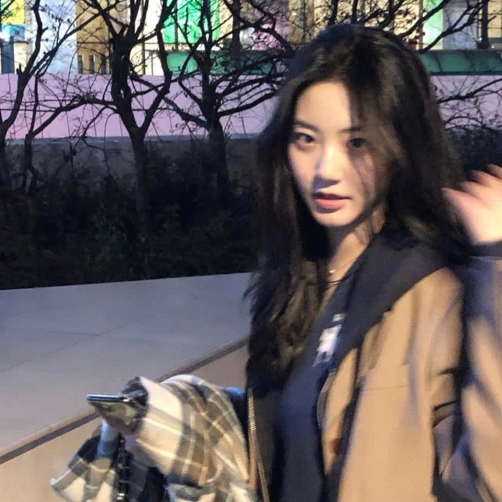 觉醒后女配转身抱上反派大腿